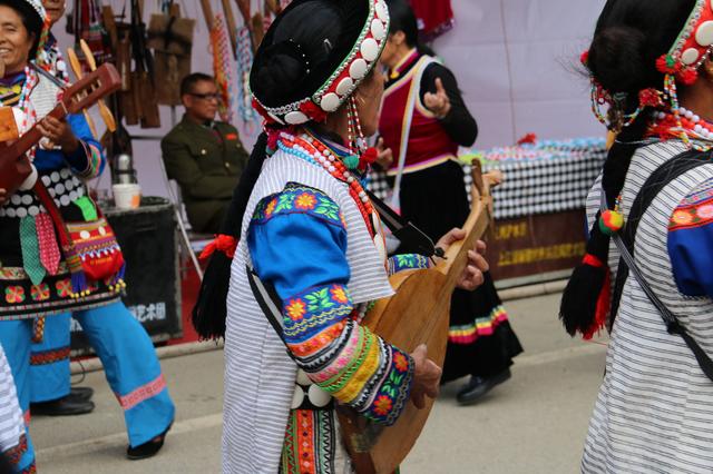 2016年怒江傈僳“阔时”文化旅游节暨泸水撤县设市活动节日逛美食街！