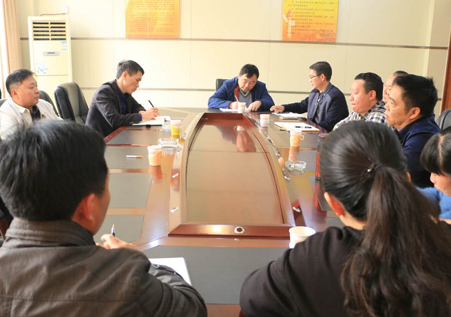 环球在线新闻&nbsp;云南省河口跨合区管委会常务副主任、县委副书记李兴锟到坝洒农场走访慰问