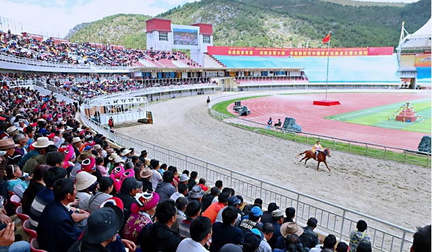 环球在线新闻&nbsp;系列二&nbsp;2018年迪庆香格里拉端午赛马节隆重开幕