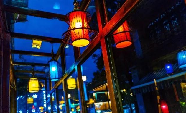 环球在线新闻&nbsp;环球探秘&nbsp;26族迹云南省昆明官渡古镇店开业，带你重回古滇，寻味老昆明！