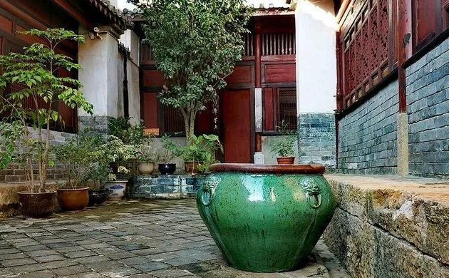 环球在线新闻&nbsp;走进石屏文物古迹袁嘉谷故居，寻觅袁公逸风！