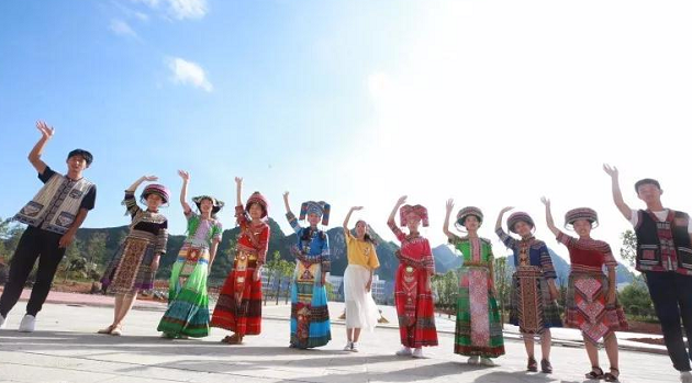 环球在线新闻&nbsp;不忘初心跟党走&nbsp;牢记使命作贡献