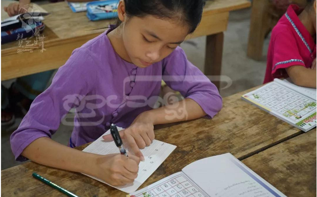 环球在线新闻 云南省西双版纳 曼贺纳古纳卡赞巴花又开了
