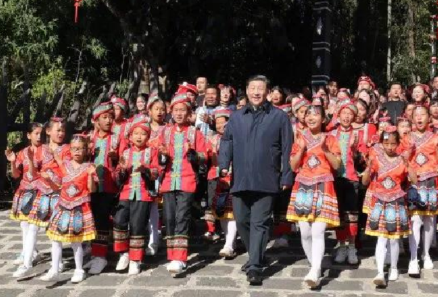 环球在线新闻 习近平春节前夕赴云南看望慰问各族干部群众 向全国各族人民致以美好的新春祝福