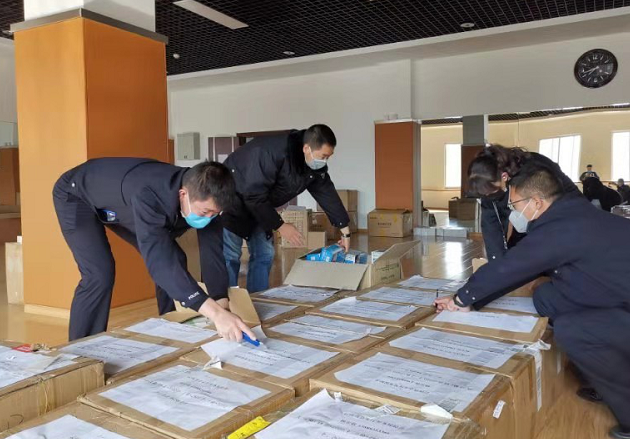 云南省公安厅向湖北公安捐赠2万只口罩