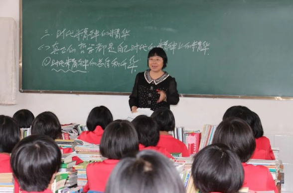 致敬！云南省委宣传部授予张桂梅同志“云岭楷模”称号