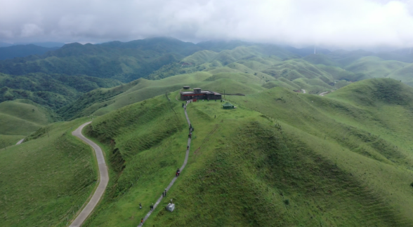 50年后，老兵重返“高山哨位”