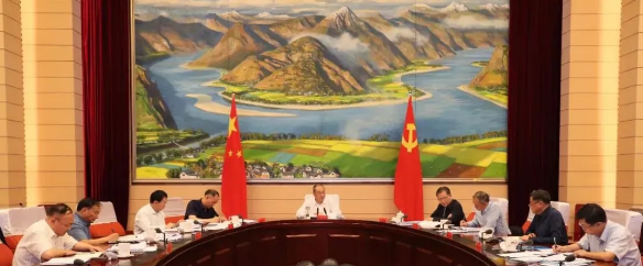 阮成发主持召开省决战县域高速公路“能通全通”工程领导小组第5次会议时强调：坚持百年大计理念 高质量推进工程建设