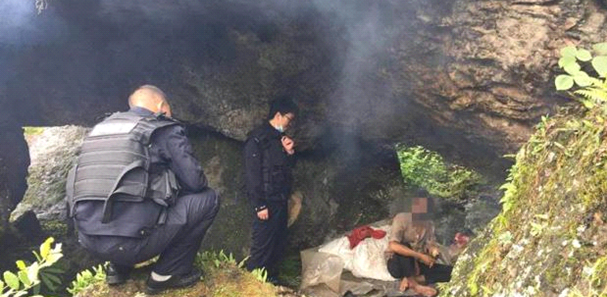 治庸•便民|村民发现“荒野求生”流浪汉 民警帮走失男子找到回家路