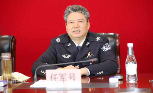 任军号与临翔区党政代表团 座谈交流挂包点脱贫攻坚工作
