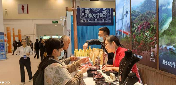 “贵州文旅”亮相苏州国际旅游博览会 智慧旅游服务赢得游客称赞