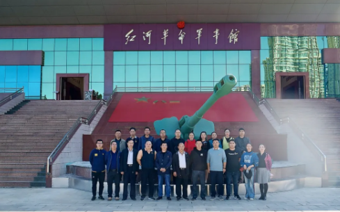 云南省红河州退役军人事务局党支部严密组织开展“传承红色基因， 汲取奋进力量” 主题党日活动