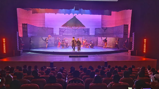 “剧中人”感动“事中人”，音乐剧《阿佤人民再唱新歌》首演获赞