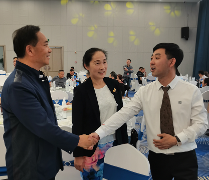 【昆明市慈善总会受邀参加昆明四川叙永商会会员大会共谋发展合作交流】