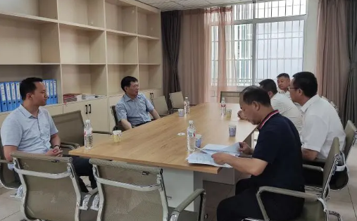 省退役军人服务中心副主任施绍宏到红河州调研退役军人服务中心（站）建设情况