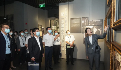 全国弘扬英烈精神座谈会在上海召开
