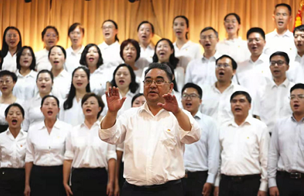 云南省人力资源和社会保障厅举行中国共产党成立100周年“颂歌献给党革命歌曲大合唱”演出