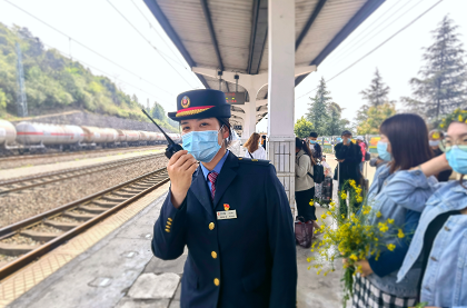 云南：铁路逢周末增开2列昆明至罗平方向旅客列车