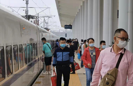 精准投放运能 加强防疫防汛 云南铁路圆满完成暑运工作