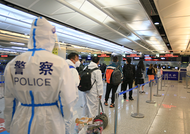 元宵节，昆明边检民警用坚守“馅”包出国门“平安汤圆”