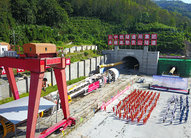 走进中国铁路建设的“硬骨头”——大瑞铁路