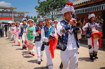 这个五一，载歌载舞白族绕三灵，云南民族村邀您开启民俗之旅！