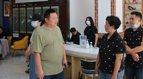 盘龙区退役军人事务局开展民族团结誓词碑 万人签名宣誓活动