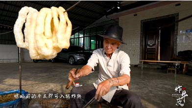 环球在线直播: “五寻”西双版纳记忆——“炸牛皮”