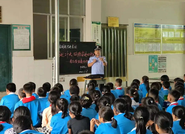 环球在线直播:“三靠三转”全面提升双江公安 护航保障能力