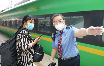 环球在线直播:  2022年云南铁路暑运圆满收官 累计发送旅客1542万人次 同比增长52.8%
