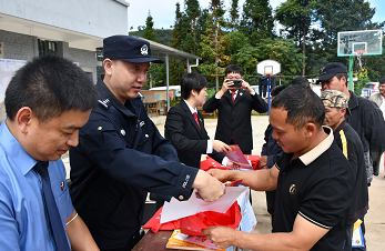 巡回法庭进村寨，“零距离”以案释法！