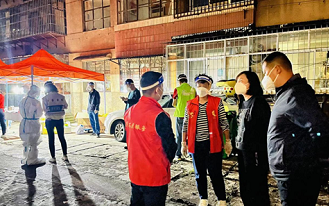 汇聚多元力量    筑牢抗疫“防护网”
