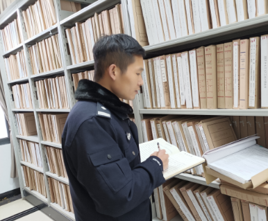 交通执法路上的“全婆婆”