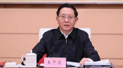 省政府第178次常务会议强调：把握重大机遇 用好政策红利 推动辐射中心建设全面提速提效