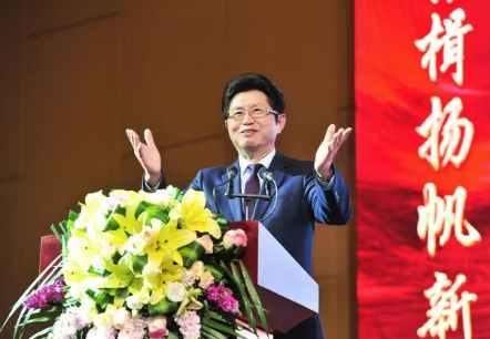凝心聚力担使命  奋楫扬帆新征程 ——2023民营经济高质量发展大会暨云南省民营企业家 协会年会在昆明云安会都启航