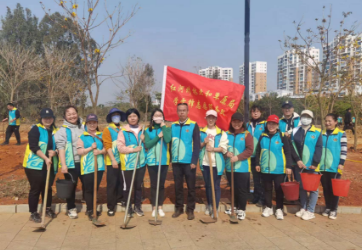 共创国家森林城市 共建生态绿美红河 ——2023年互联网+全民义务植树活动暨红河州城乡绿化美化三年行动“绿美校园”示范点项目开工仪式举行