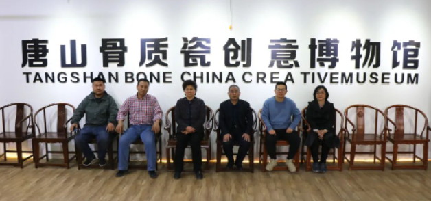 杨万海秘书长拜访杨门女将领军人物唐山博玉集团杨秀芳董事长