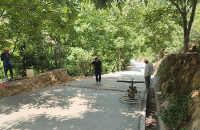 腰街乡：30户以上自然村通硬化路项目铺就村民“幸福路”