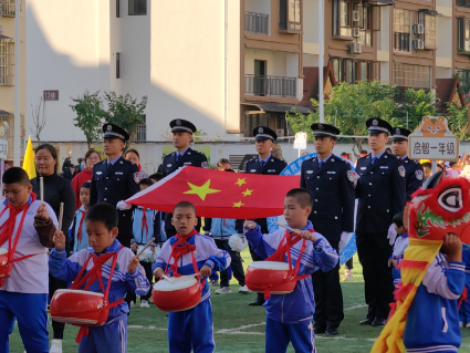 云南省公安厅水上巡逻总队开展中国人民警察节系列庆祝活动