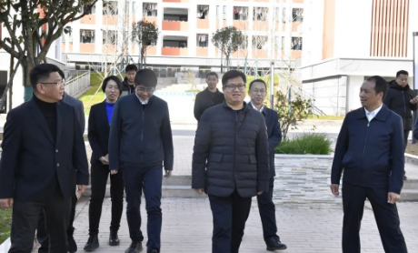 陈真永在云龙县调研时强调 塑造比较优势 做强特色产业 增强高质量发展新动能