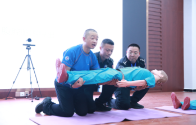 “蓝医生”到云南总站2024年司晋督培训班开展实战化应急救援培训