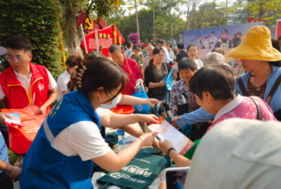 开远市退役军人事务局开展全民国家安全教育日宣传活动