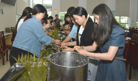 端午节丨粽叶飘香迎端午，粽情满溢聚今欢