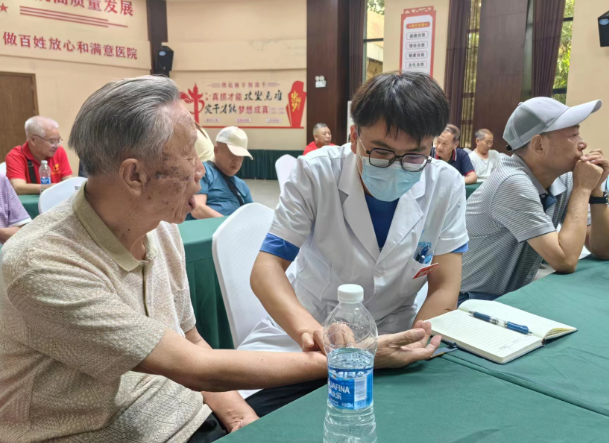 开远市举办军休干部心理健康知识讲座