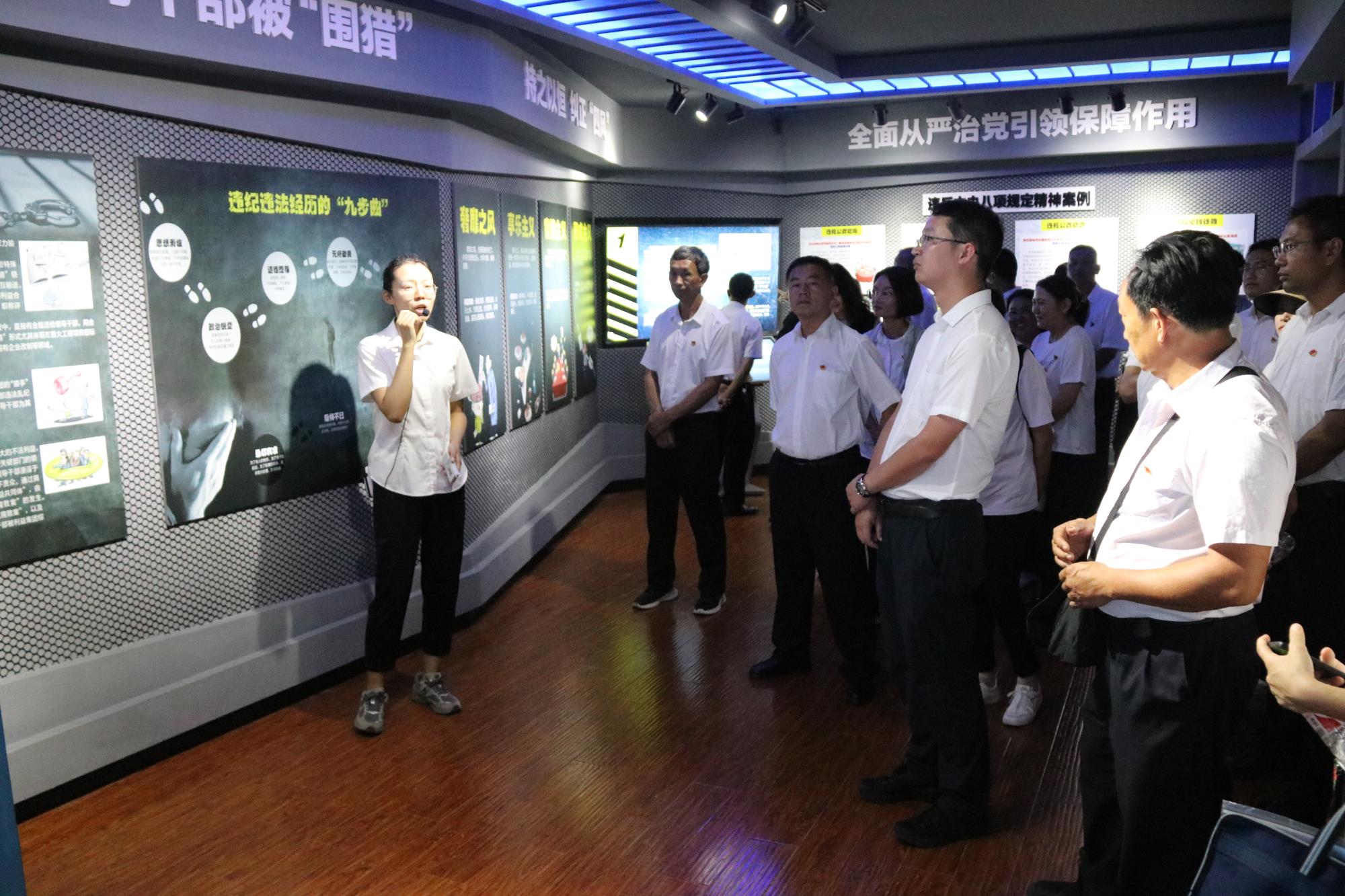 坚守初心忆青史 奋楫笃行续荣光 ——小湾镇开展“七一”系列活动