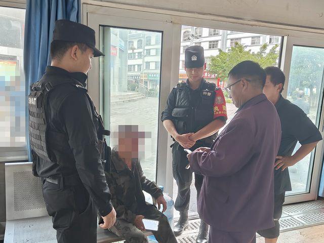 失而复得暖人心！凤庆公安巡特警接连帮助 群众找回遗失的现金