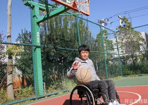 云南祥云县精心呵护“折翼天使”